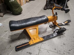 Csuk és Gek (Csuk i Gek) típusú szovjet, kormányozható, sítalpas szánkó.retro 1970 körüli