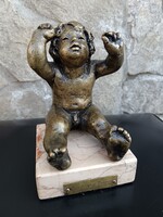 Franz Bergmann Bronz kisfiú márvány talpon