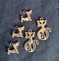 Antik ezüst színű cuki cica és kutya medálok macska tacskó