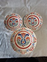 Gránit márkájú hagyományos magyar népi motívumokkal díszített kerámia falitányérok