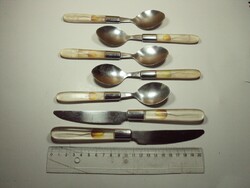 Retro műanyag nyelű evőeszköz készlet része kés, kanál - 7 db - rozsdamentes acél