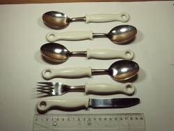 Retro műanyag nyelű evőeszköz készlet része kés, villa, kanál - 6 db - rozsdamentes acél