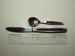 Retro műanyag nyelű evőeszköz készlet része kés, teáskanál - 2 db - AMC Classic Rostfrei