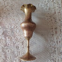 Sàrgaréz váza, kaspó