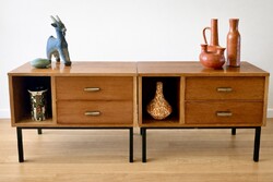 Mid century modern komód szekrény pár fém lábakkal - felújítandó!