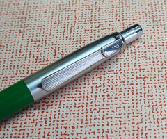 Pevdi Pax golyóstoll. Jó betéttel.