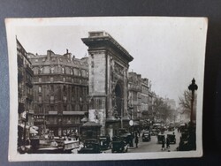Régi fotó Párizs – Porte Saint-Denis diadalív – forgalmas utcakép – 1930-as évek