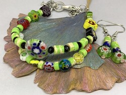 “Millefiori” Ezer virág “üveggyöngy garnitúra,  garantáltan egyedi