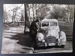 Régi fotó - BMW 340 parkoló autó fasorban – 1950 körül