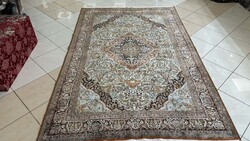 Álomszép hernyóselyem 180x288 kézi csomózású perzsa szőnyeg MZ482