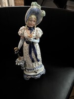 Kelet-német porcelán figura – kobaltfestéssel