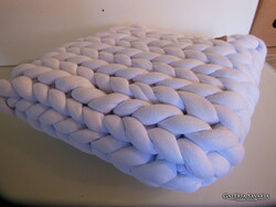 PÁRNA - ÚJ - ROOMI - bolti ára - 14.500 ft - 38 x 32 x 15 cm - PLÜSS - MINŐSÉGI  - HIBÁTLAN