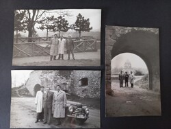 Somogyi József-Pintér József asztaliteniszezők kiránduláson Skoda 1101 mellett 1955 körül