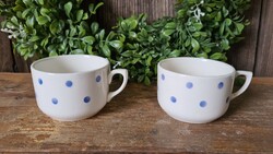 Gránit pöttyös csészék