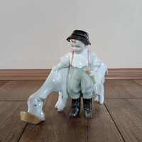 Antik Zsolnay Sinkó fiú kecskével