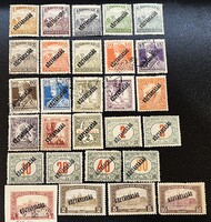 28 db-os 1918/19 Köztársaság felülnyomásos bélyeg tétel -10K Parlamenttel és Portó sorral