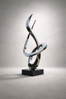 Monumentális non-figuratív rozsdamentes acél szobor – modern kerti / köztéri installáció