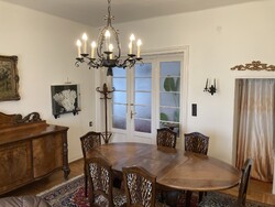 Megkímélt állapotú komplett neobarokk ebédlő garnitúra (étkező asztal