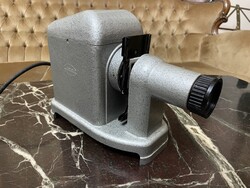 Magyar Optikai Művek Gamma diavetítő