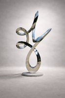 Monumentális non-figuratív rozsdamentes acél szobor – modern kerti / köztéri installáció