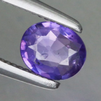 0.35ct 5.1x4.1mm (Színváltó) Lila Zafír, Csodálatosan Gyönyörű Ékkő