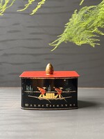 Vintage Teekanne fém teásdoboz távol-keleti témájú illusztrációval