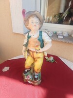 Nagy méretű antik Capodimonte szobor,Kisfiú könyvekkel és almával,,48 cm,Hibátlan!