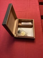 Humidor kockás borítással