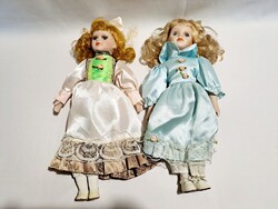 2 db porcelán / kerámia lány baba selyem ruhában 40-41 cm