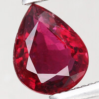 0.61ct 6.6x5.3mm Természetes Rubellit Turmalin, Csodálatosan Gyönyörű Ékkő