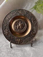 Antik domborműves réz-bronz ötvözet Ferdinánd fali tál