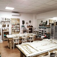 Ónémet ajtóból készült vintage asztal