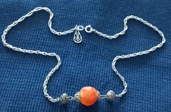 Ezüst nyaklánc corneol gyönggyel