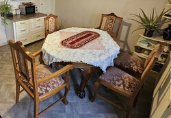 Antik étkezőgarnitúra – ovális asztal + 4 szék (2 karfás) – felújítandó