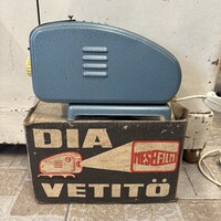 Elzett mese vetítő