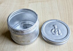 Retro Chinoin alumínium gyógyszeres doboz / tégely – 1960-70-es évek