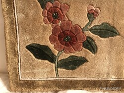 SZŐNYEG - ÚJ - BABAHÁZBA - 31 x 31 cm - EREDETI ÁR - 29, 99 euro