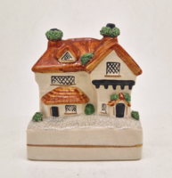 Viktoriánus Flatback Staffordshire házikó persely 12.5cm