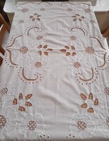 Gyönyörű nagyméretű madeira mintás abrosz terítő 110 x 150 cm