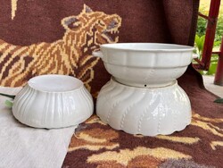 Régi porcelán fehér  tál tálak pogácsás fülestál