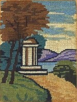 1Z489 Pavilon - régi tűgobelin faragott keretben 19 x 16 cm