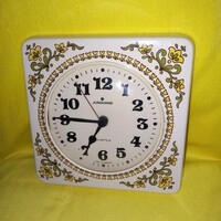 "JUNGHANS ". Jelzett, sorszámos, kerámia falióra. Működik.