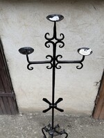 Kovácsolt vas gyönyörű 3 ágú gyertyatartó (116 cm)