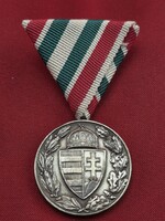 Magyar Háborús Emlékérem sisak és kardok nélkül