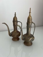Indiai réz dísz kiöntő karaff 2 db eladó