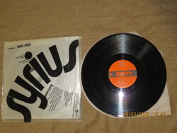 SYRIUS : EREDETI AUSZTRÁL   LP : Az Ördög Álarcosbálja = Devil's Masquerade vinyl