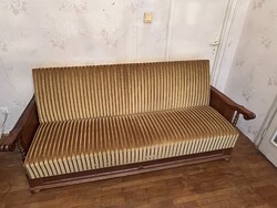 Koloniál Ágy és kanapé egyben