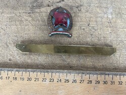 -AX282- Rákosi-korszak rendőr sapkajelvény (1950 M.) zománcozott +Sárgaréz kitüntetés-tartó sín