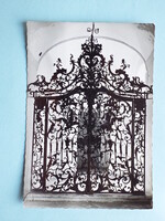 Képeslap (25) - Eger - Vármegyeház belső kapuja 1960-as évek - (Foto: Horváth Zoltán)