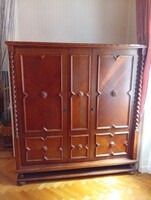 Kolóniál szekrény Ingyen lapraszerelten